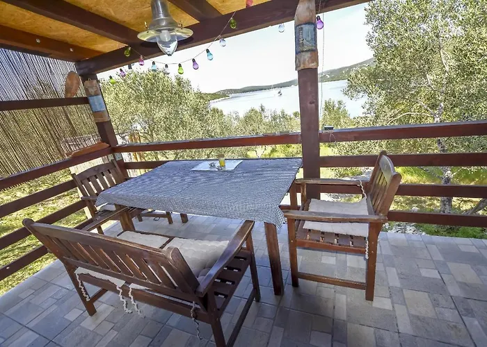 House Soline Ткон