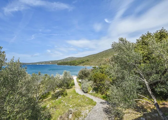 Дом отдыха House Soline Ткон