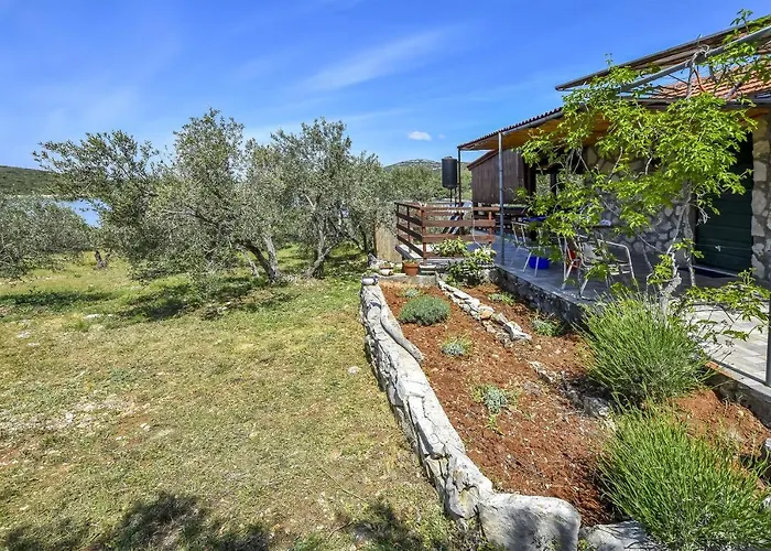 Semesterbostad House Soline *