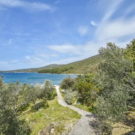 Holiday home House Soline Tkon